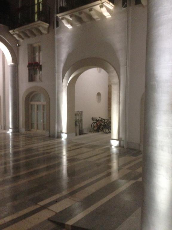 Appartamento In Palazzo Lampedusa Palermo Luaran gambar